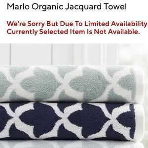 Set of 2, never used Marlo Pottery barn bath towels, navy blue